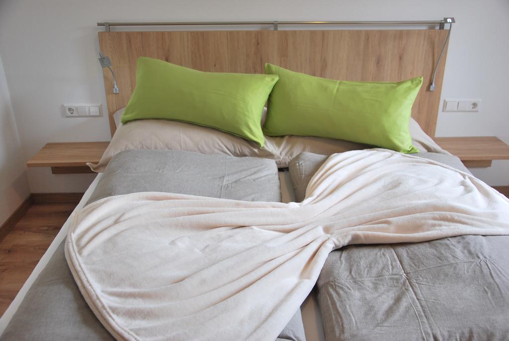 Haus Pflaum Apartman Dellach im Drautal Kültér fotó