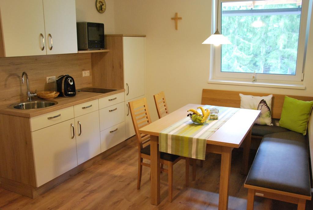 Haus Pflaum Apartman Dellach im Drautal Kültér fotó